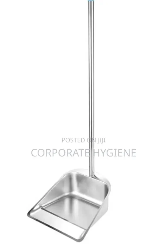 Dustpan With Long Handle · Photo 1