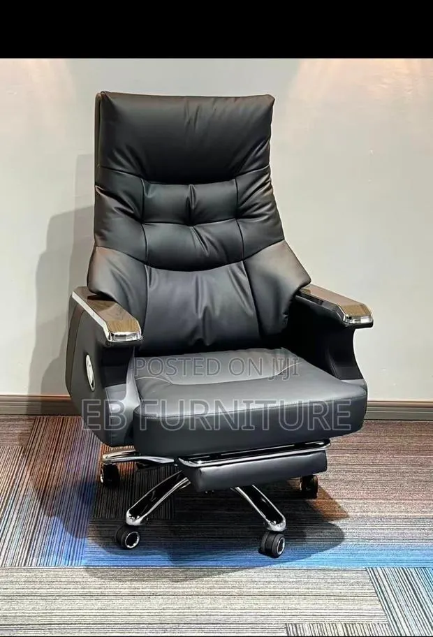 Executive Recliner Swivel Chair · Photo 1