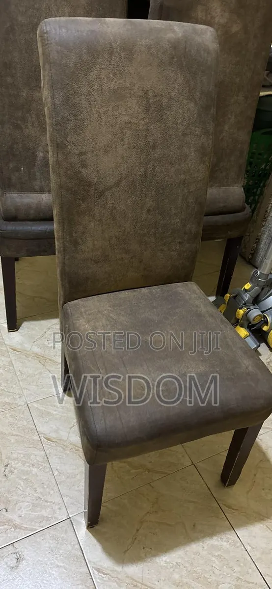 Dining Chair · Photo 1