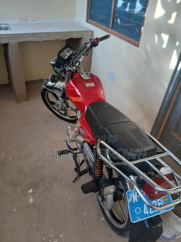 Royal RY125 2024 Red · Photo 1