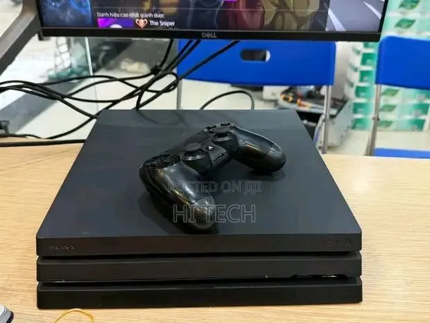 Ps4 Pro 1tb With Games · Photo 1