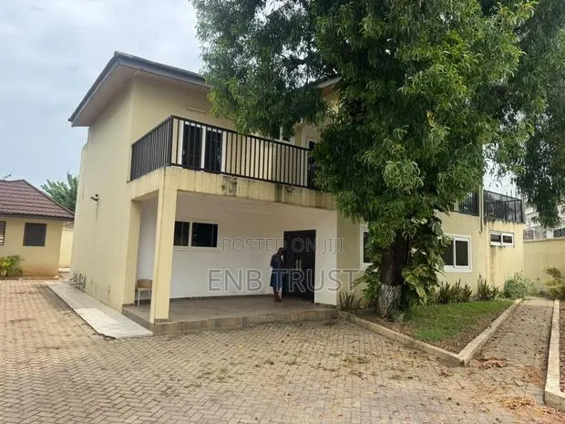 4bdrm Duplex in Cantonments, US Embassy Area for rent · Photo 1