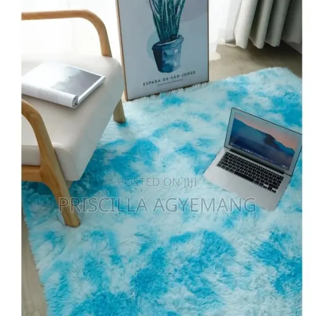 Beautiful Fluffy Carpet Available · Photo 1