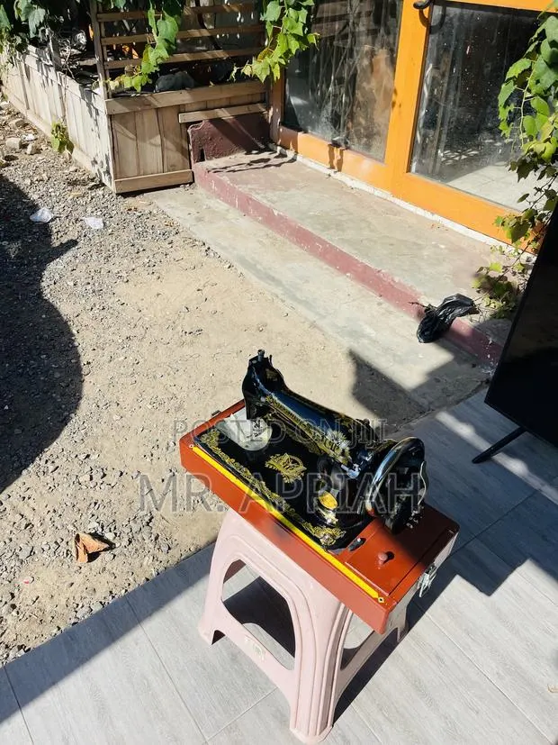 Energy Saving Hand Sowing Machine. · Photo 1