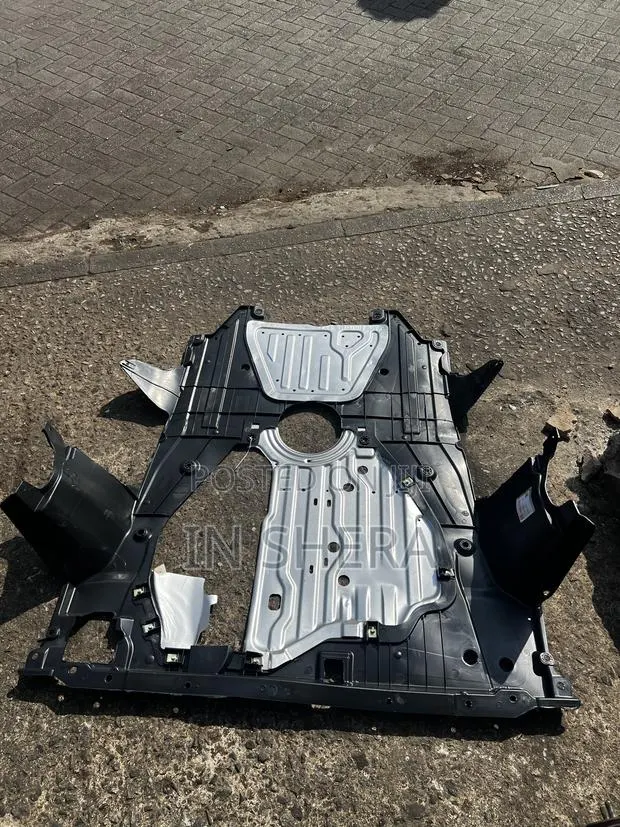 Honda Accord 2017 2018 2019 2020 2021 Engine Panel or Under Panel · Photo 1