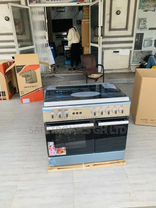 Newly Bulky Mediatech (Or Midea Tech) 60x90 Gray Cooker · Photo 1