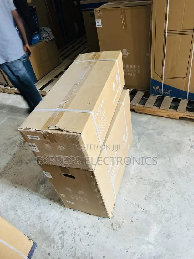 Hot Deal on Samsung Split Inverter Air Conditioner 1.5hp · Photo 1