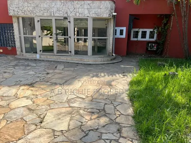 3bdrm Bungalow in Ab Richie Properties, Dzorwulu for rent · Photo 1
