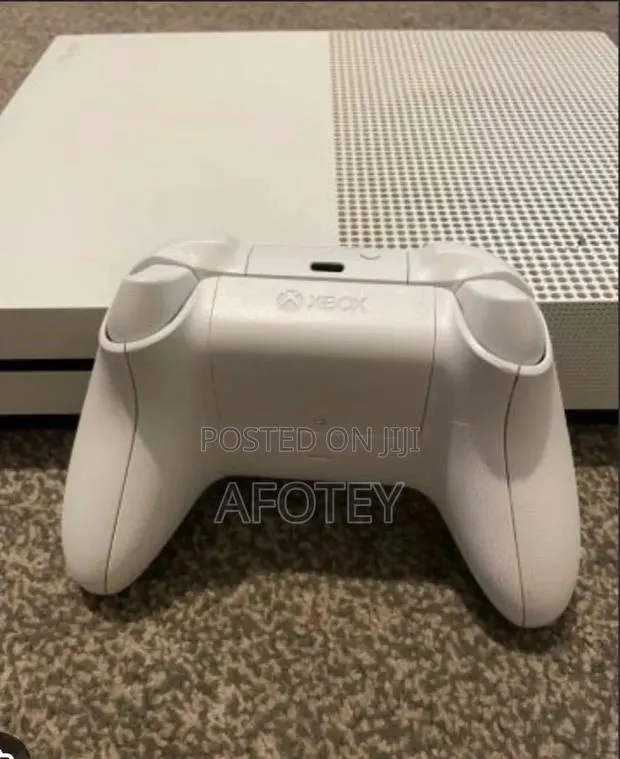Xbox 1s 1TB With 9 Games · Photo 1