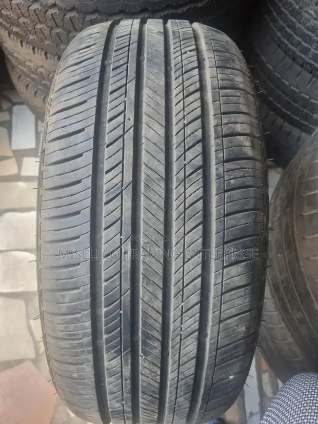 215/55r16 Slightly Used · Photo 1