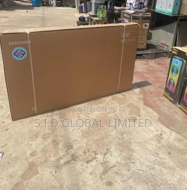 Samsung 65 Inch Qled Tv With Motion Xcelerator · Photo 1