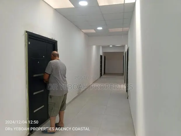 Spintex:- Office Space to Let · Photo 1