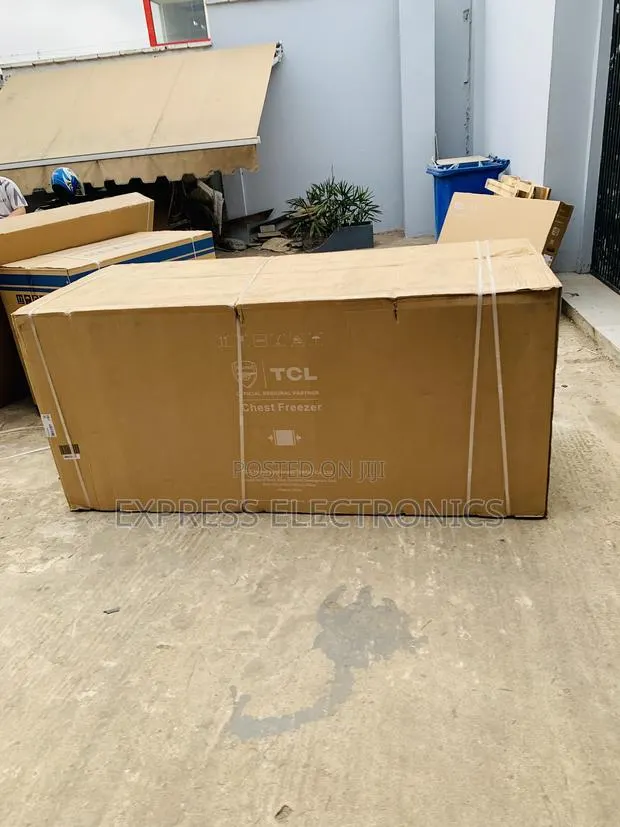 Ultra High Double Door TCL 720 Liters Chest Freezer F920CFSL · Photo 1