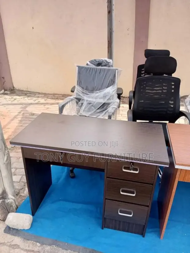 Learning Table · Photo 1