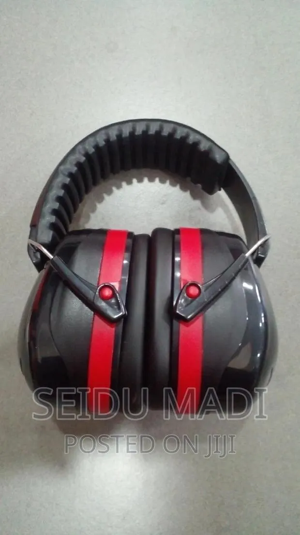 Irona Ear Muff · Photo 1