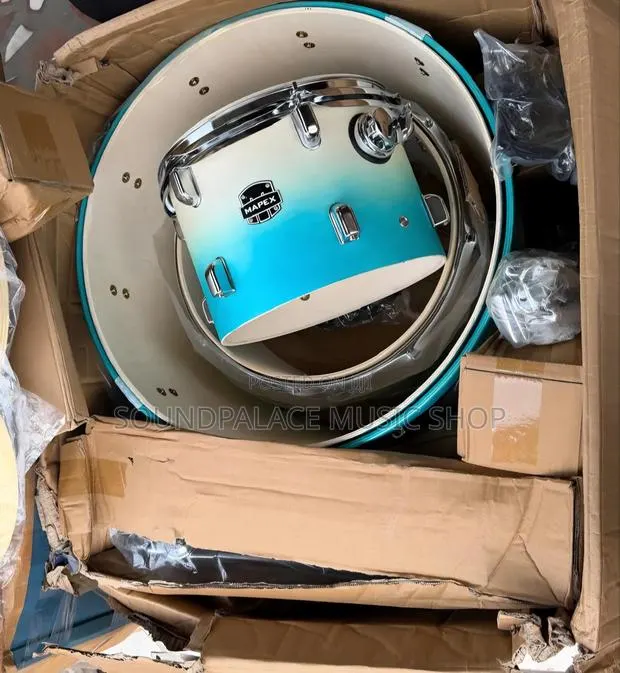 Mapex 5-Piece Drumset (Blue-Fade) · Photo 1