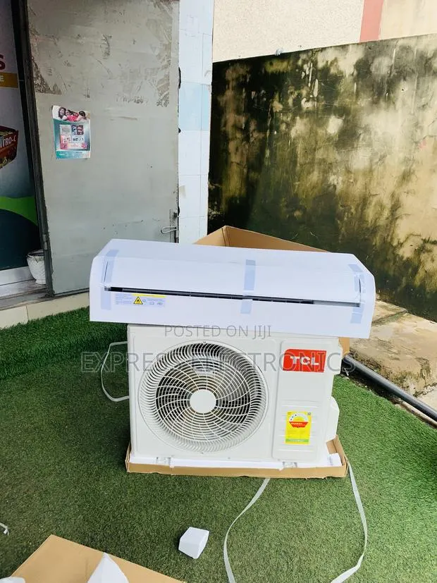 R410 Has White TCL 2.5hp Air Conditioner · Photo 1