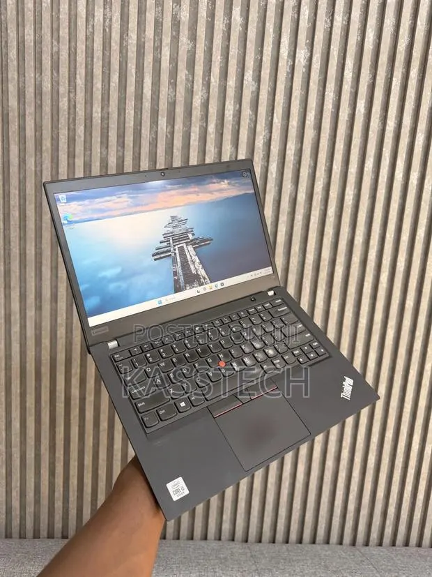 Laptop Lenovo ThinkPad T14 16GB Intel Core i5 SSD 256GB · Photo 1