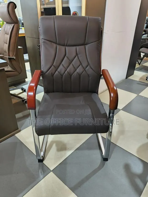 Executive Conference Chair · Photo 1