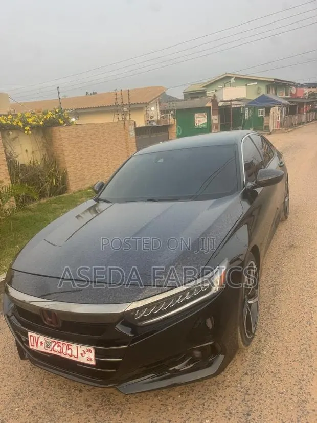Honda Accord 2022 Black · Photo 1