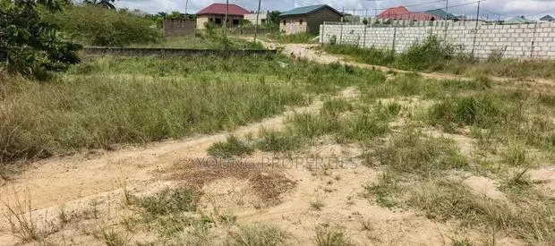 One Plot of Land for Sale 70,000 Ghana Cedis · Photo 1