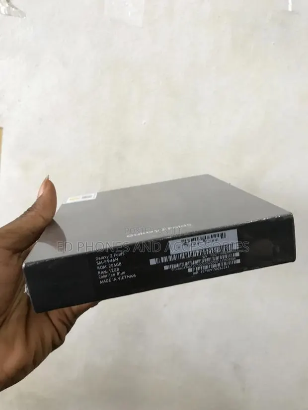 New Samsung Galaxy Z Fold 5 256 GB Black · Photo 1