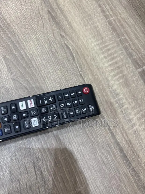 Samsung Remote With Smart Features and a Clicky Feel · Photo 1