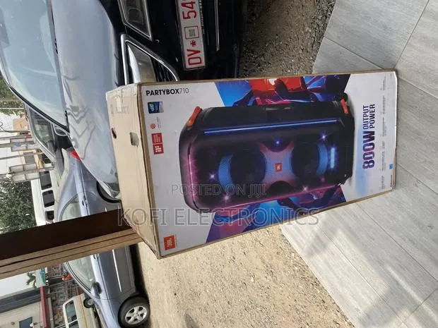 Experience Unique High-Fidelity Audio With JBL Partybox 710 · Photo 1