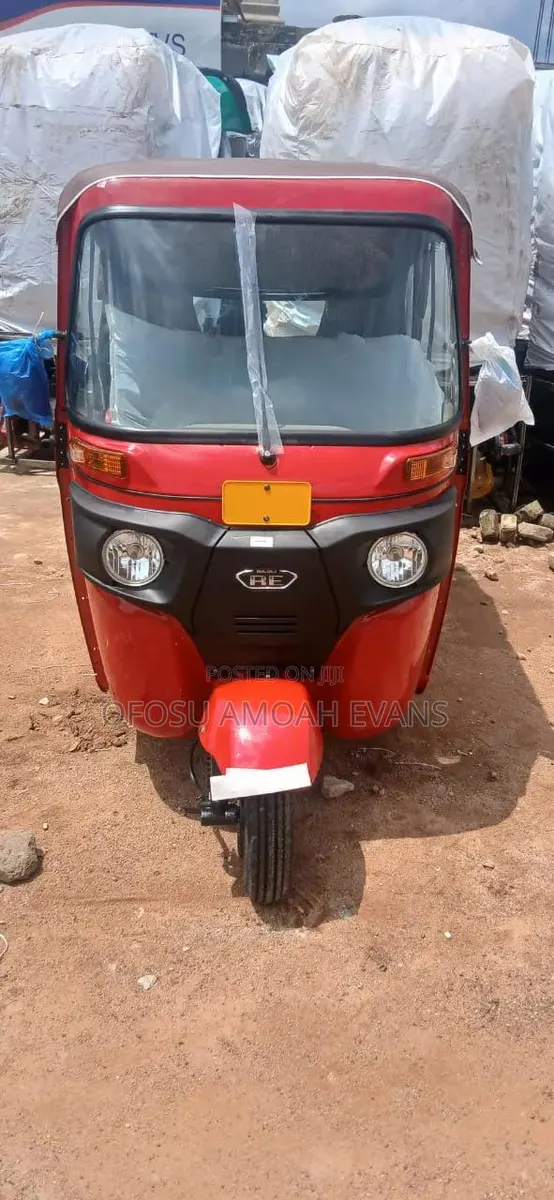 New Bajaj 2026 Yellow · Photo 1