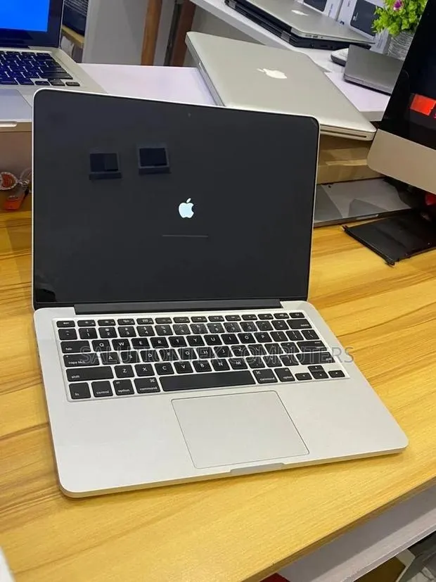 Laptop Apple MacBook Pro 2014 8GB Intel Core i5 SSD 256GB · Photo 1