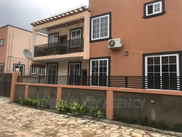 3bdrm House in Unique Agency, Airport Residential Area for sale · Photo 1
