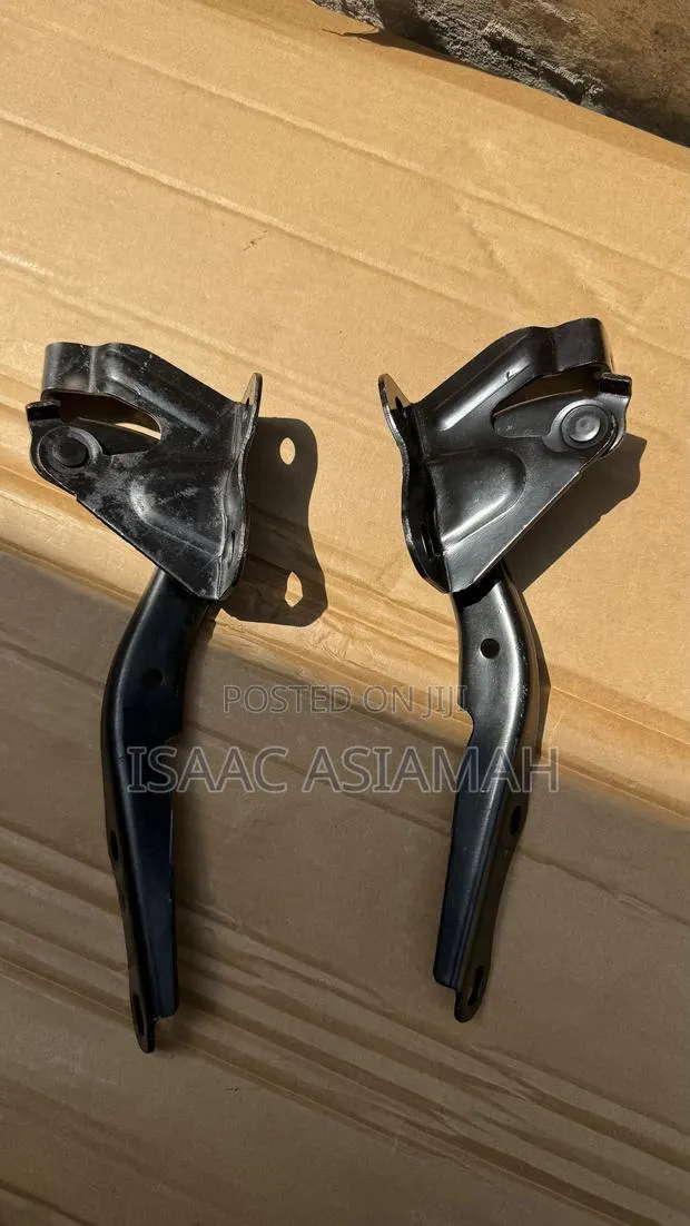 Toyota Corolla 2009,2010,2011,2012,2013 Bonnet Hinge / Inches · Photo 1