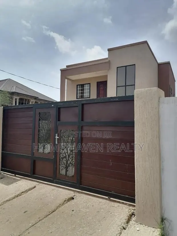 4bdrm House in Stadium, Amasaman for sale · Photo 1