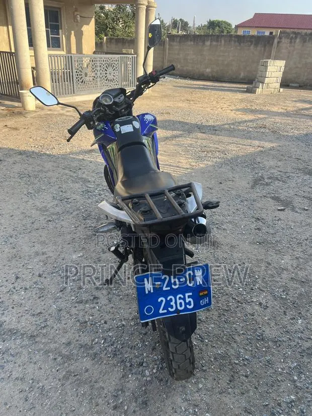 Royal Motorcycle 2025 Blue · Photo 1