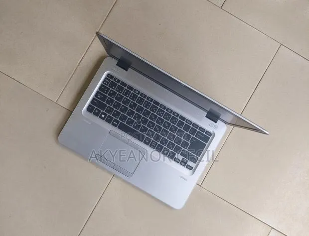 Laptop HP EliteBook 725 8GB AMD A8 HDD 256GB · Photo 1