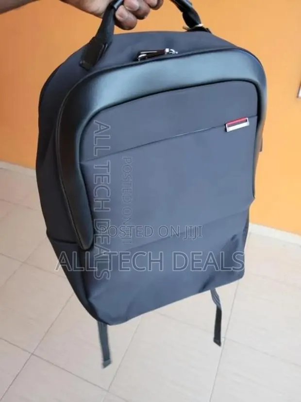 Omaya Original Laptop Backpack · Photo 1