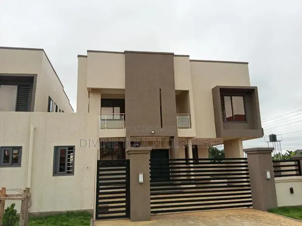 4bdrm House in Kumasi for sale · Photo 1
