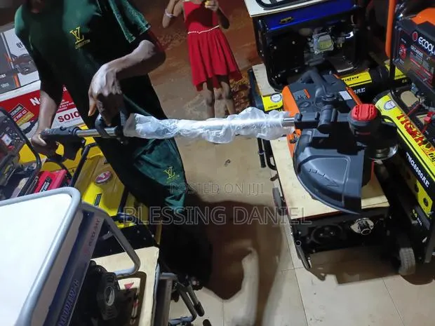 Electric Hand Brush Cutter · Photo 1