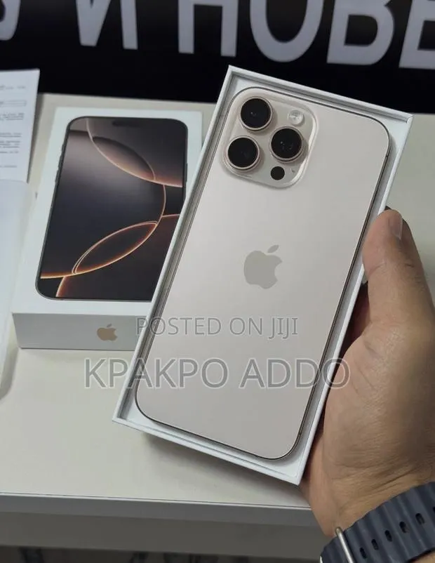 Apple iPhone 16 Pro Max 512 GB Gold · Photo 1