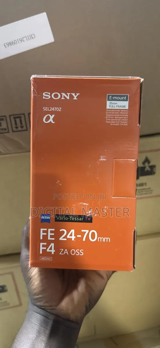 Sony Vario-tessar T* Fe 24-70mm F/4 Za Oss Lens · Photo 1