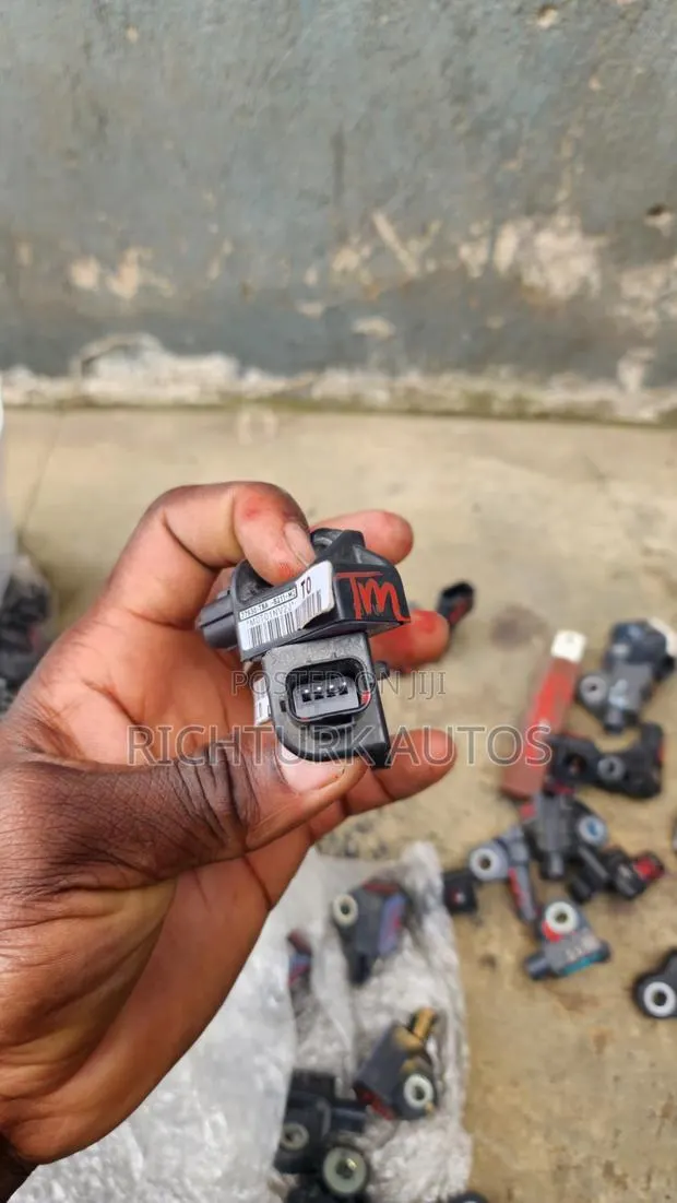Honda Civic 2016-2021 Impact Sensor · Photo 1