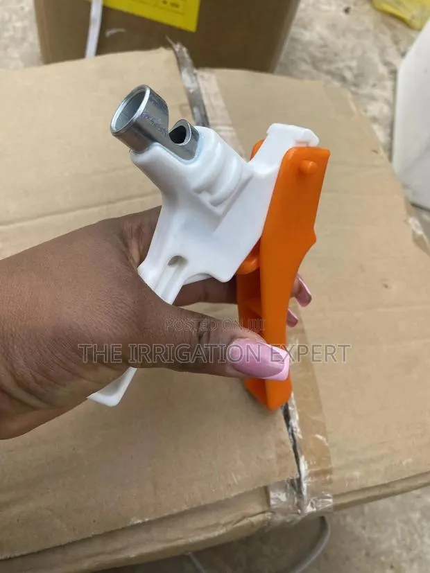 Layflat Puncher for Drip Tape · Photo 1