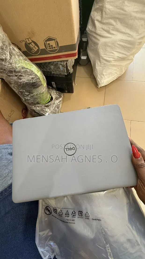 New Laptop Dell Latitude 11 3150 8GB Intel eMMC 128GB · Photo 1