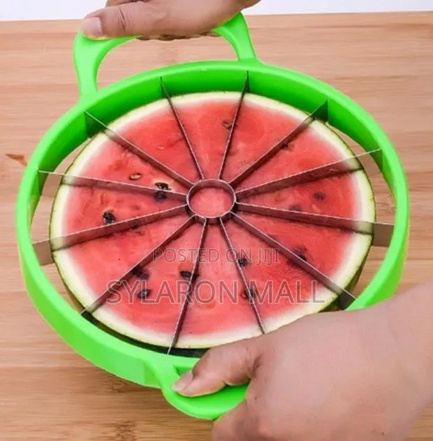 Large Watermelon Fruit Slicer Cutter · Photo 1