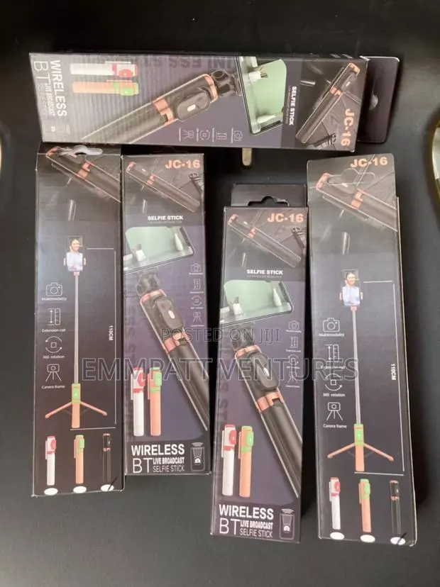 Selfie Stick With Remote · Photo 1