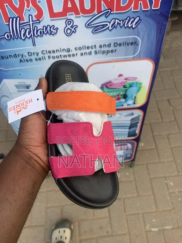 Female Sandals (Slide) · Photo 1