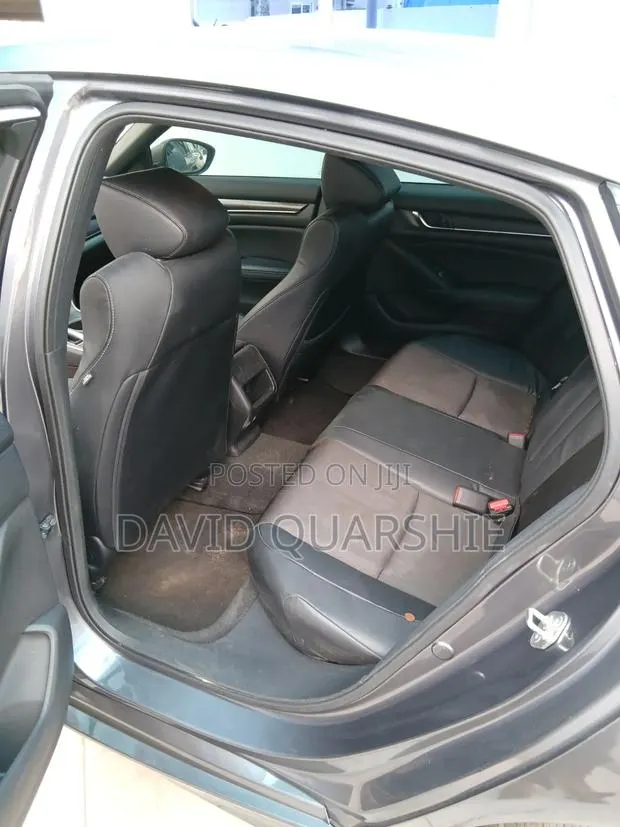 Honda Accord 2018 Gray · Photo 1