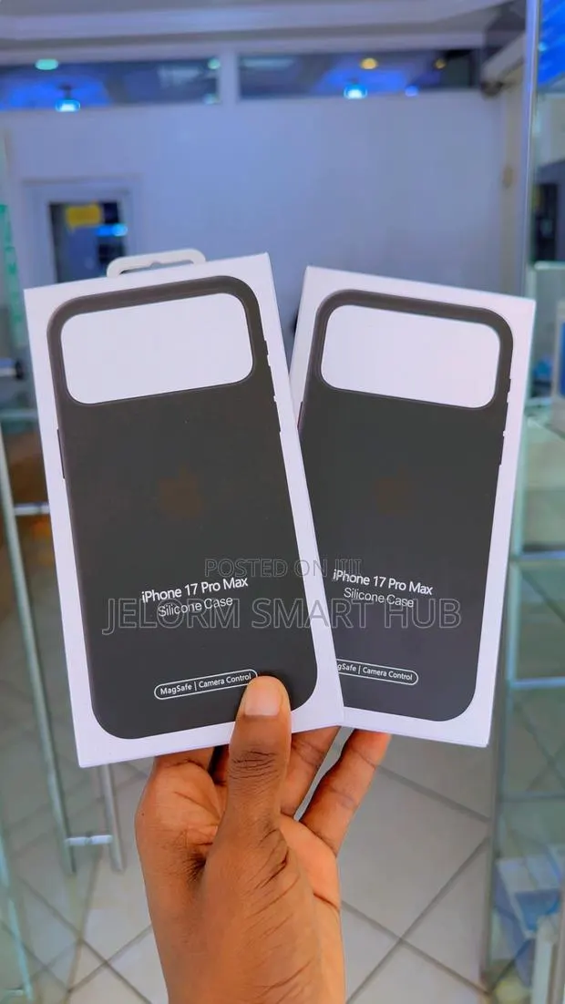 iPhone 17 Pro Max Silicon Case · Photo 1