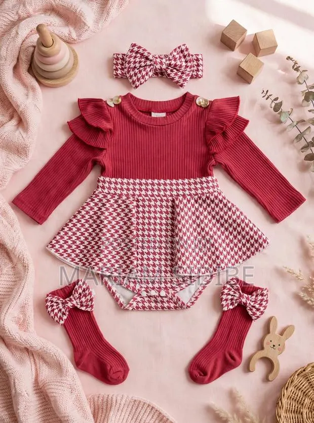 Baby Girls Dress Set · Photo 1