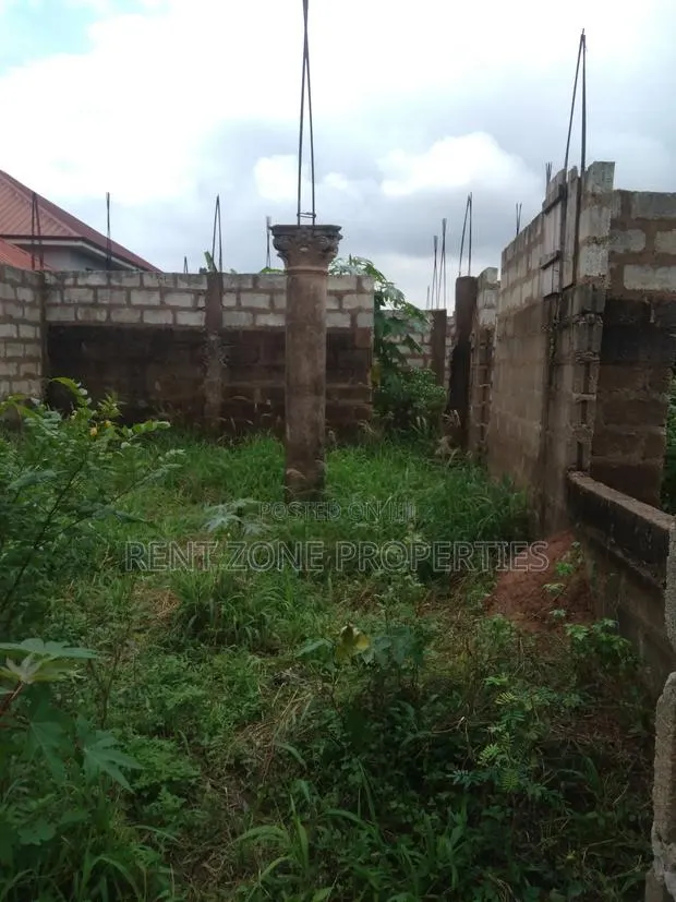 Uncompleted Title 3 Bedroom House for Sale · Photo 1